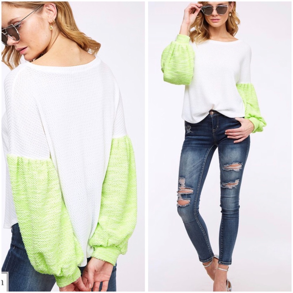 Balloon sleeve pullover - Picture 3 of 3